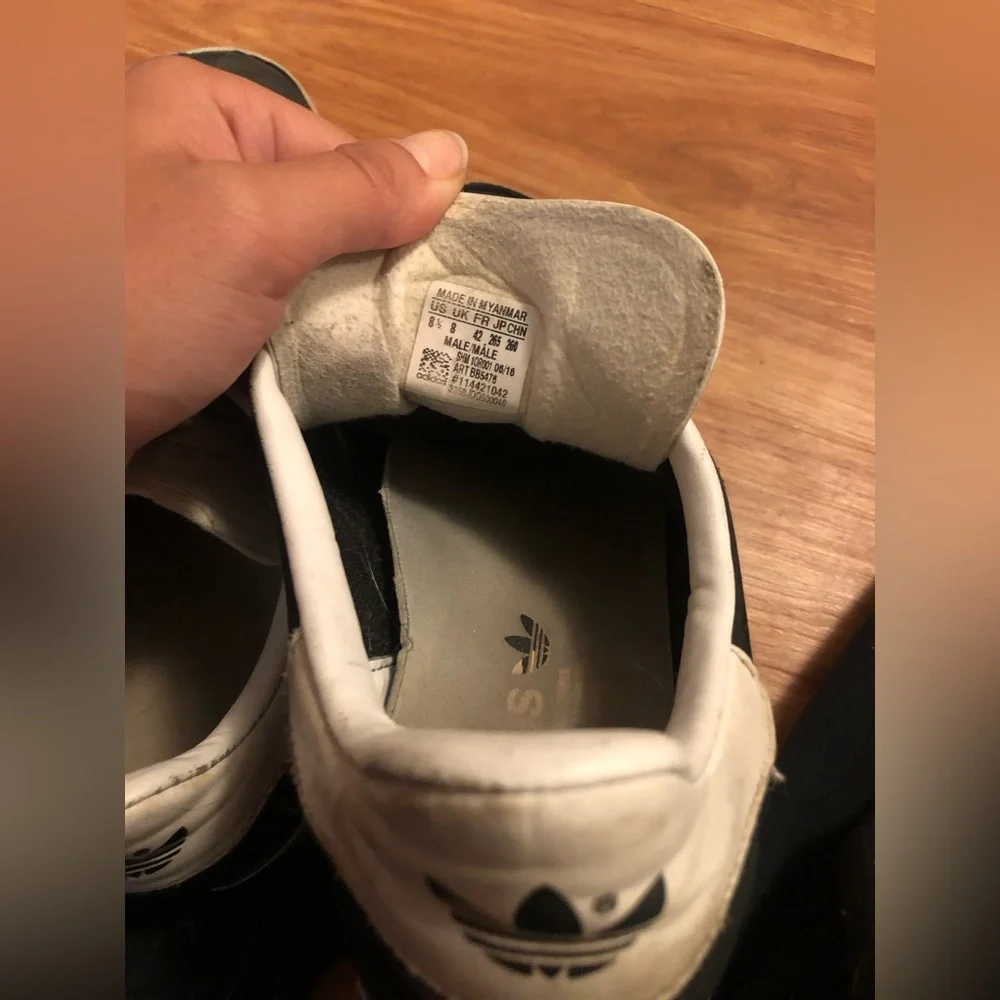 Thrashed Adidas Gazelles 8.5 Mens 🛹 - Picture 5 of 7